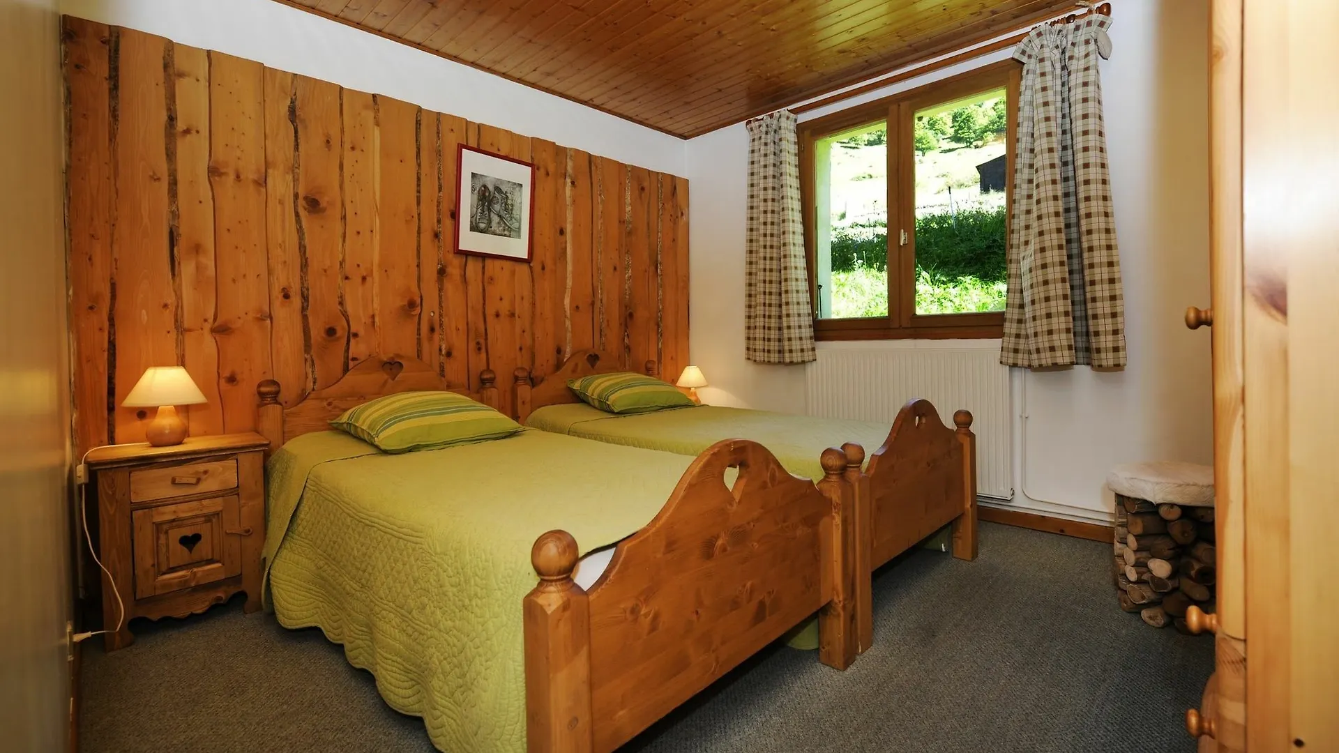 Chamois A Modern, 2-Bedroom Apartment In The Alps With Terrace Les Men Saint-Martin-de-Belleville France