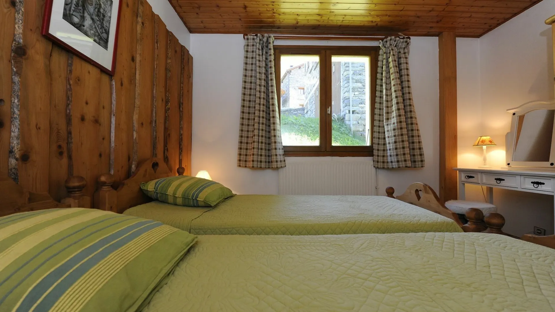Chamois A Modern, 2-Bedroom Apartment In The Alps With Terrace Les Men Saint-Martin-de-Belleville